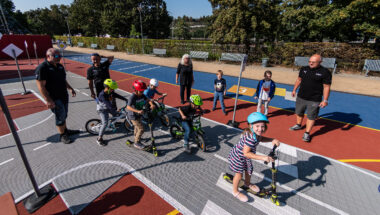 22. 9. Mobilní hřiště ve spolupráci s Městskou části Praha 1 (Hřiště Lannova)